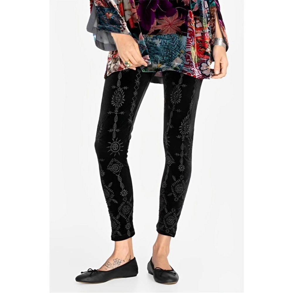 NWT Johnny Was Velvet Legging Leggings Pants Floral Embroidered Black